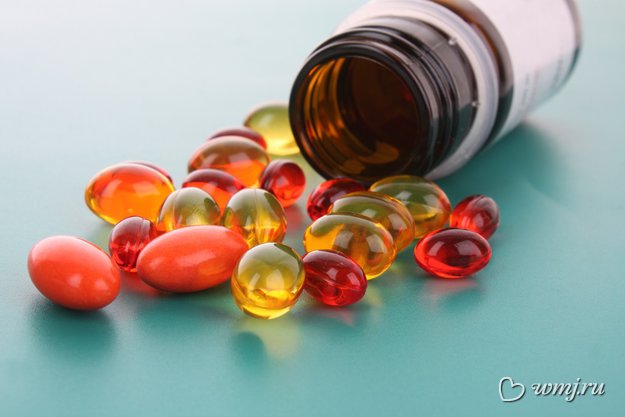 Витамин Е можно получать с продуктами, или употреблять в виде капсул