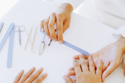 Как часто нужно делать коррекцию нарощенных ногтей