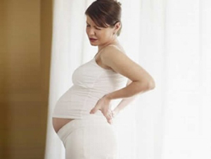 Причины влияющие на возникновение поясничных болей на поздних сроках беременности