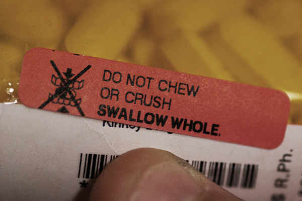 «Не глотать, не крошить, глотать целиком». Фото: Ano Lobb / Flickr 