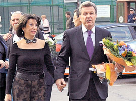 НА «КИНОТАВРЕ-2007»: соловей отечественной эстрады неразлучен со второй женой Ириной